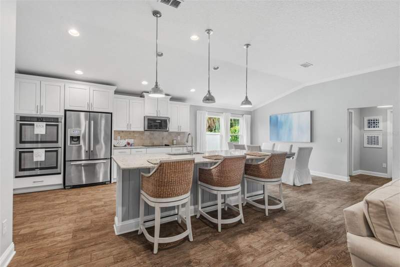 5 bedroom Single Family Residence at 43 Auberry Drive, Hidden Lakes Ph 1 Sec 3, Palm Coast — photo 3