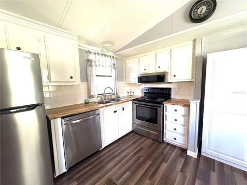10526 E Irene Street, Inverness FL - photo 8 of 43
