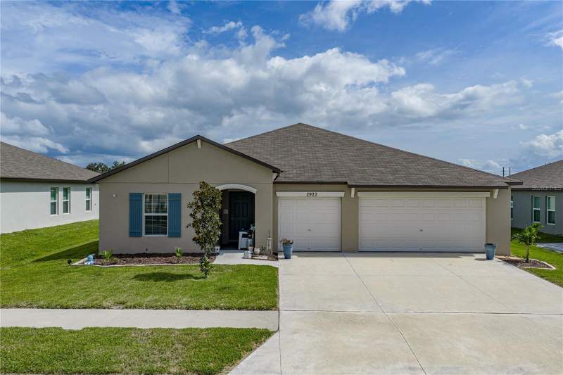 4 bedroom Single Family Residence at 2922 Flying Blackbird Road, Wind Meadows South, Bartow — photo 2