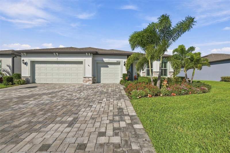 3 bedroom Single Family Residence at 8836 Coastal Key Way, Del Webb At Bayview Ph III, Parrish — photo 5