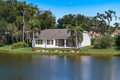 6639 Sun Point Court, New Port Richey FL - photo 19 of 67
