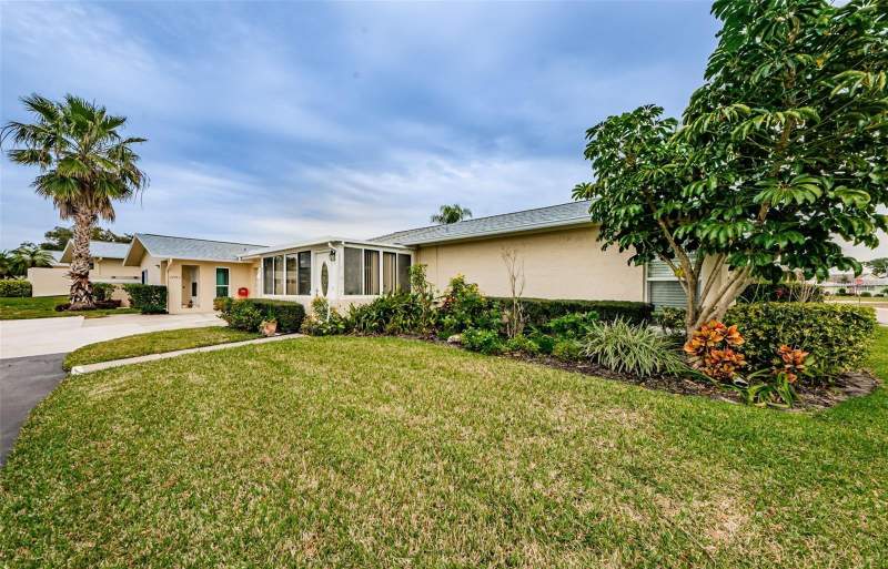 2 bedroom Villa at 2739 Sherbrooke Lane #B, Highland Lakes Condo, Palm Harbor — photo 3