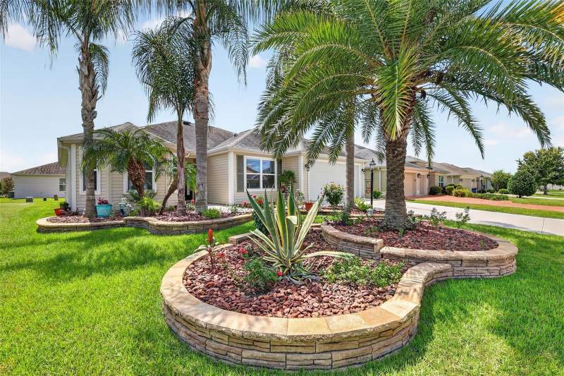 3 bedroom Single Family Residence at 476 Island House Path, The Villages, The Villages — photo 2