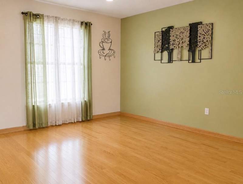 4 bedroom Single Family Residence at 9120 QUEEN ELIZABETH COURT, ROSE HILL PH 02, ORLANDO — photo 4