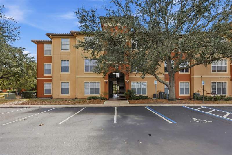 1 bedroom Condominium at 5518 METROWEST BOULEVARD #11-104, PALMS CLUB CONDO BLDG 11, ORLANDO — photo 1