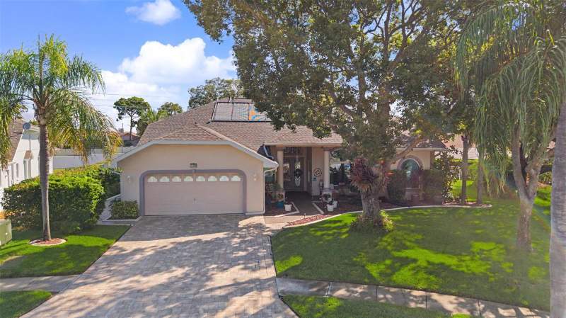 8835 HELMSLY LANE home for sale in Barrington Woods