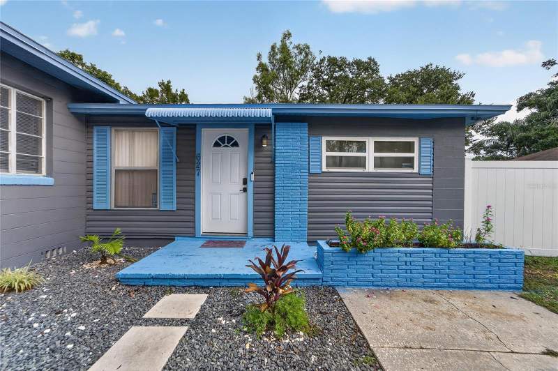 4 bedroom Single Family Residence at 627 Holly Place, Shore Acres, Lakeland — photo 3