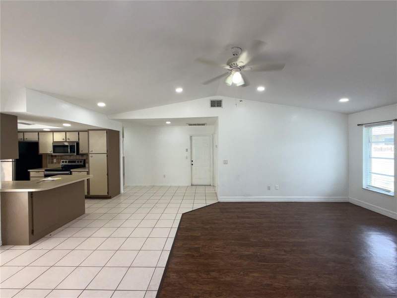 3 bedroom Single Family Residence at 206 SW 33rd Street, Cape Coral, Cape Coral — photo 3