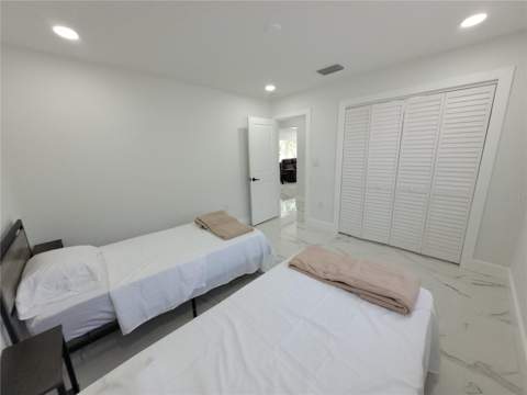 105 Forest Park Avenue, Temple Terrace FL - photo 15 of 24