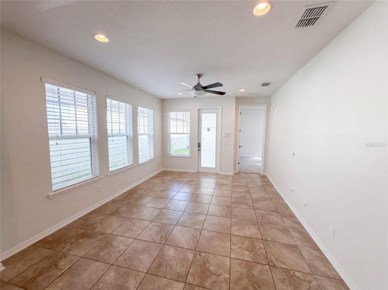 3 bedroom Single Family Residence at 8231 Laureate Boulevard, Laureate Park Ph 1A, Orlando — photo 3