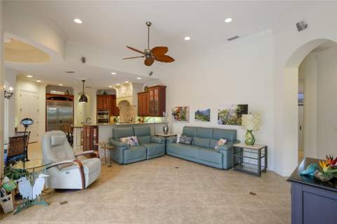 7107 Keswick Lane, Lakewood Ranch FL - photo 19 of 79