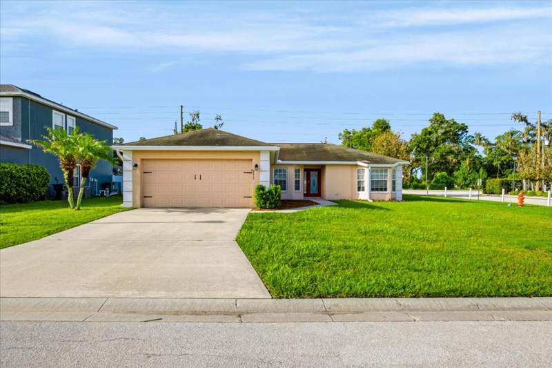 3 bedroom Single Family Residence at 8810 PEBBLEBROOKE DRIVE, PEBBLEBROOKE ESTATES, LAKELAND — photo 1
