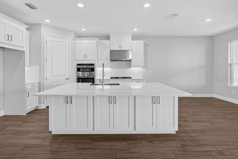 5 bedroom Single Family Residence at 16212 Alpha Grove Place, Victoria Lakes, Odessa — photo 2