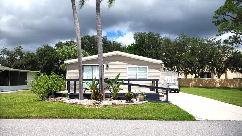 2 bedroom Manufactured Home at 2100 Kings Highway #956 A, Maple Leaf Estates, Port Charlotte — photo 2