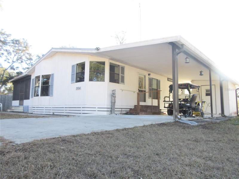 2 bedroom Manufactured Home at 1984 SE 171st Court, Silver Lakes Acres, Silver Springs — photo 2