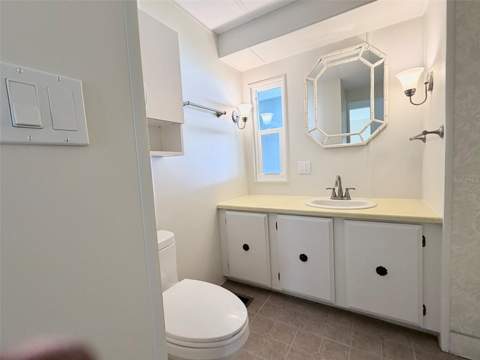 2236 Gondola Drive, Sarasota FL - photo 16 of 29