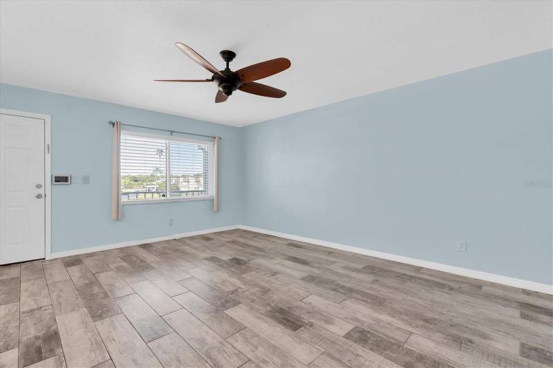 2 bedroom Condominium at 8039 Garden Drive #209, Gardens, The Condo, Seminole — photo 4