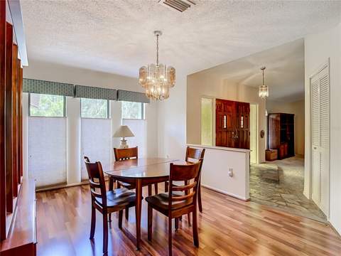 10050 Deer Lane, New Port Richey FL - photo 12 of 30