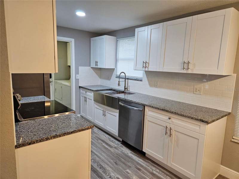 3 bedroom Single Family Residence at 5008 Cynthia Lane, Spring Hill, Spring Hill — photo 2