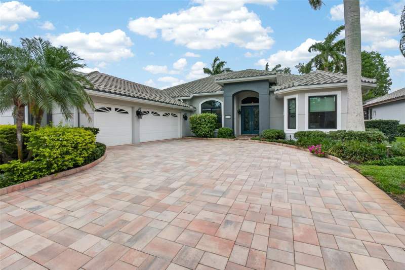 4 bedroom Single Family Residence at 820 SAND PINE DRIVE, PLACIDO BAYOU, ST PETERSBURG — photo 5
