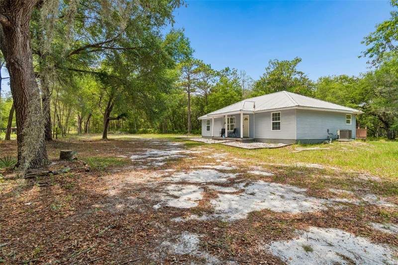 3 bedroom Single Family Residence at 8855 SW 146th Place, Florida Hlnds 293 & 294, Dunnellon — photo 2