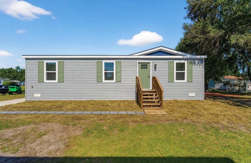 3 bedroom Manufactured Home at 2207 Hialeah Avenue, Indian Hill, Leesburg — photo 1