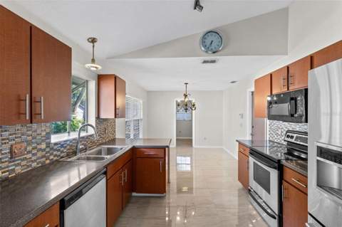 2780 Paseo Avenue, Orlando FL - photo 7 of 32
