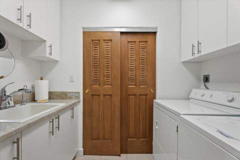 2165 Gulf Of Mexico Drive #121, Longboat Key FL - photo 20 of 60