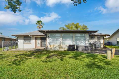 10800 Los Santos Drive, Port Richey FL - photo 23 of 35