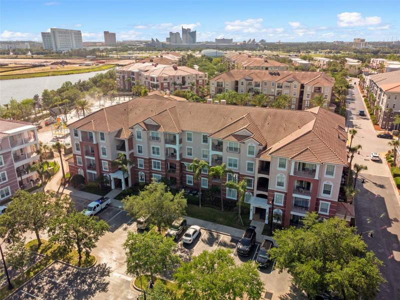 4862 CAYVIEW AVENUE #407 home for sale in Vista Cay