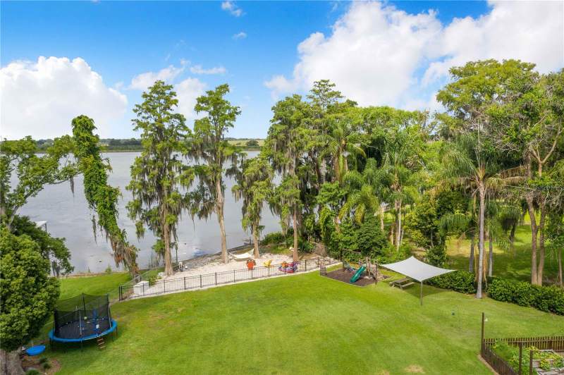 4 bedroom Single Family Residence at 775 S Buena Vista Drive, Echo Park Rep, Lake Alfred — photo 5