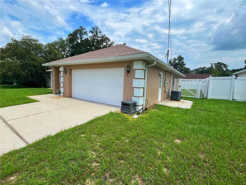 3 bedroom Single Family Residence at 3201 NE 42nd Place, Countryside Estate, Ocala — photo 2