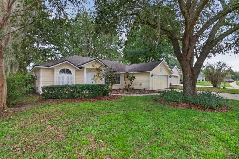 3 bedroom Single Family Residence at 7605 SW 51st Boulevard, Stillwind Cluster Ph I, Gainesville — photo 2