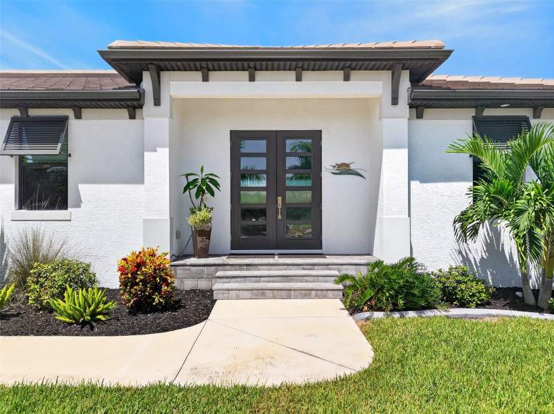 4 bedroom Single Family Residence at 1737 Casey Key Drive, Punta Gorda Isles Sec 12, Punta Gorda — photo 4