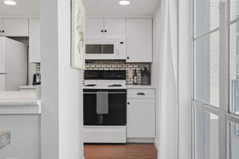 175 Medallion Boulevard #F, Madeira Beach FL - photo 10 of 38