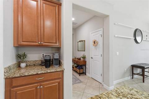 11804 Valhalla Woods Drive, Riverview FL - photo 13 of 37
