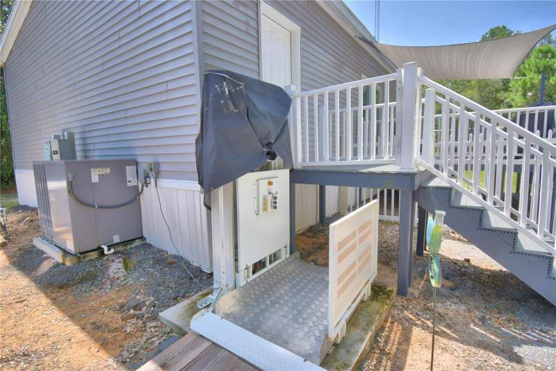 4 bedroom Manufactured Home at 2497 US Highway 98, Oakridge Estates, Frostproof — photo 3