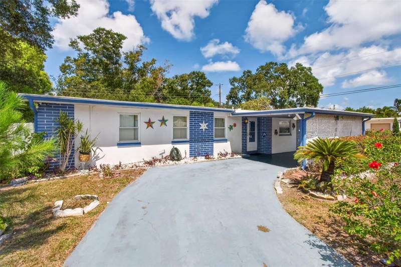 3 bedroom Single Family Residence at 568 Manor Drive, Dunedin Lakewood Estates 1st Add, Dunedin — photo 3