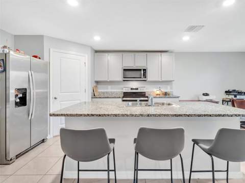 16636 Windmill Forge Pass, Wimauma FL - photo 7 of 40
