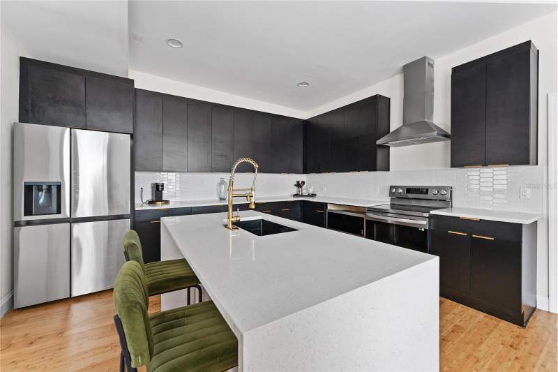 4 bedroom Single Family Residence at 680 25th Avenue, Harbordale Sub, St Petersburg — photo 5