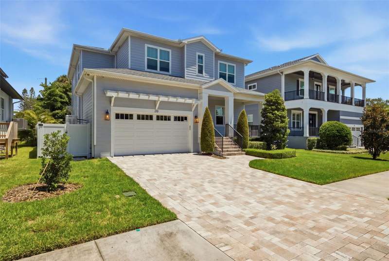 5 bedroom Single Family Residence at 210 S Shore Crest Drive, Beach Park, Tampa — photo 4