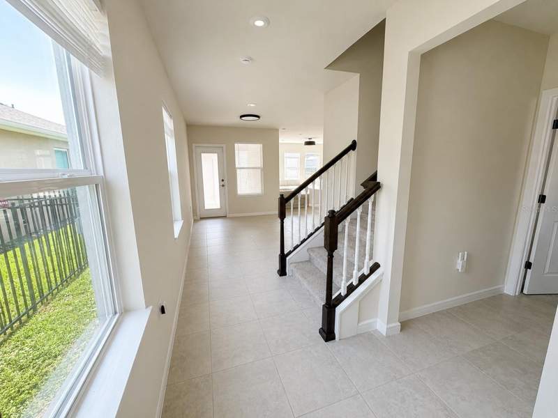 4 bedroom Single Family Residence at 4083 Feather Tree Drive, Winding Mdws, Apopka — photo 4