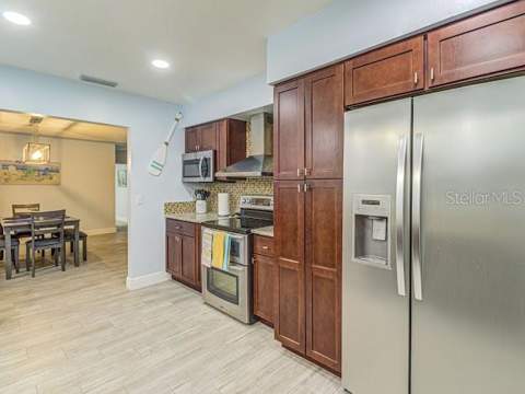 5151 Duhme Road, St Petersburg FL - photo 7 of 55