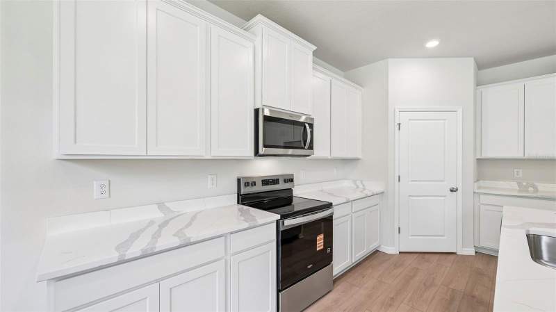 5 bedroom Single Family Residence at 10437 Woodland Garden Way, Oakfield Trails, Parrish — photo 3