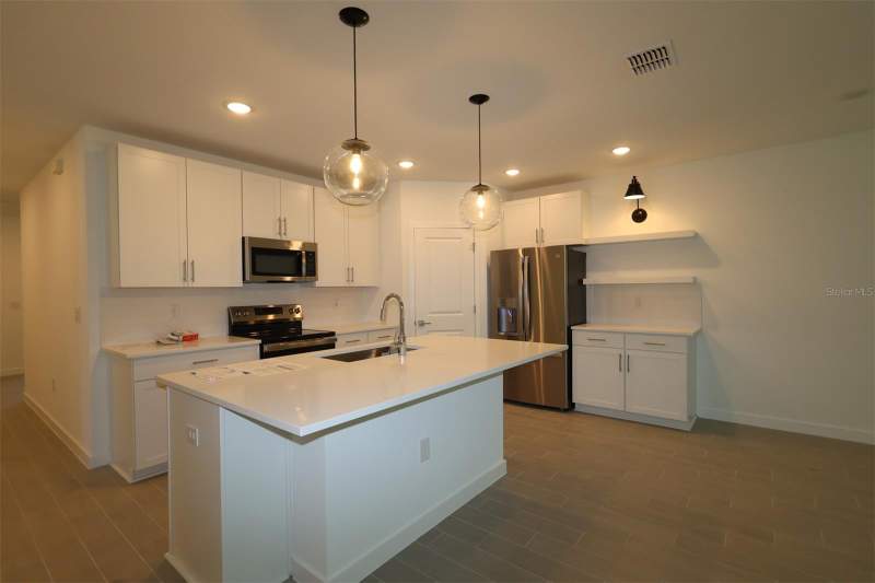 4 bedroom Single Family Residence at 4272 SW 141 Lane, Aspire At Marion Oaks, Ocala — photo 5