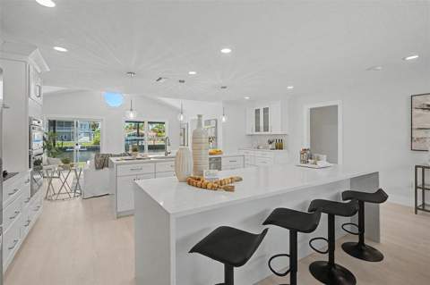3340 Floramar Terrace, New Port Richey FL - photo 13 of 60