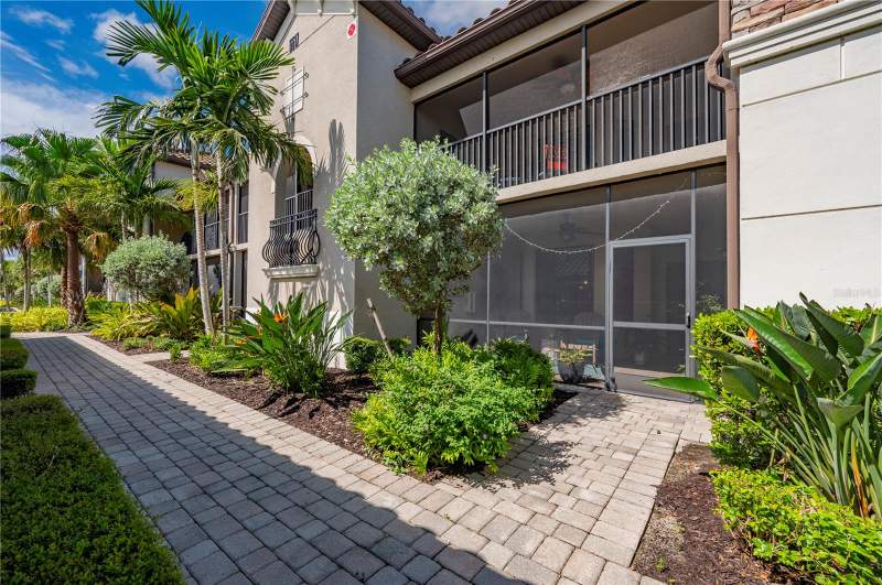 5517 PALMER CIRCLE #106 home for sale in Lakewood National Condos for Sale &amp; Prices