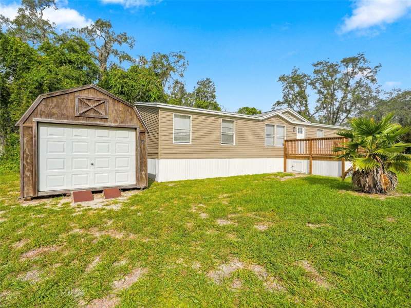4 bedroom Manufactured Home at 10043 Gilmer Street, Moon Lake Estates, New Port Richey — photo 2
