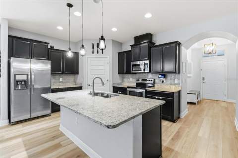 15518 Fountain Cove Court, Winter Garden FL - photo 11 of 64