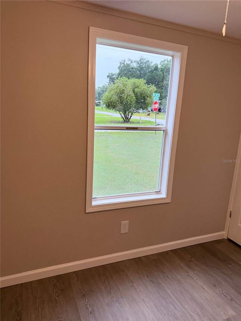 2 bedroom Manufactured Home at 9195 SE 142nd Place, Little Lake Weir, Summerfield — photo 5